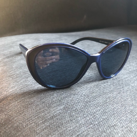 Versace sunglasses - Picture 3 of 8